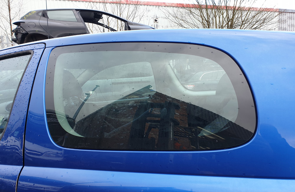Toyota Yaris Colour Collection Quarter window glass passenger side rear